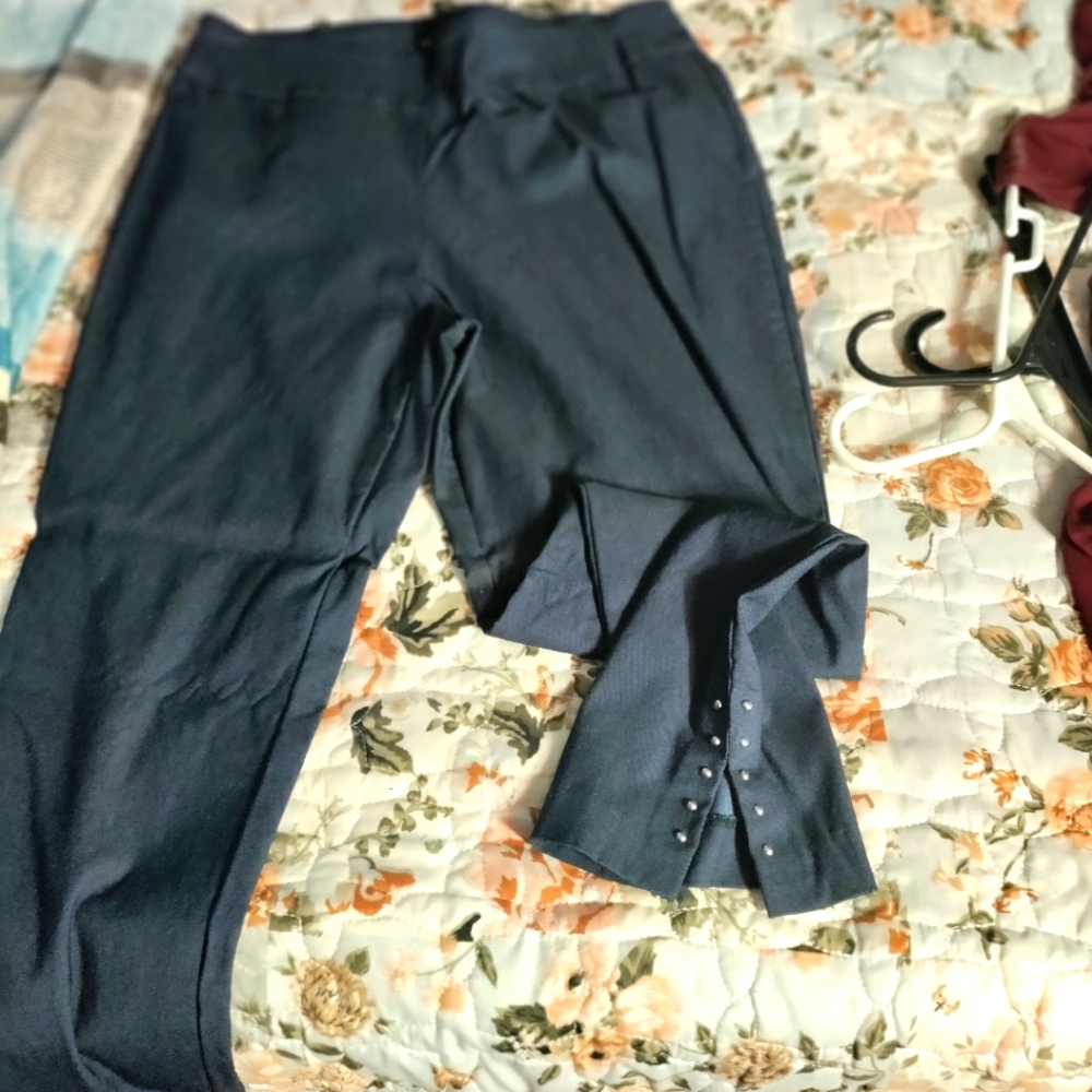 Women's slate blue capris size 12Petite